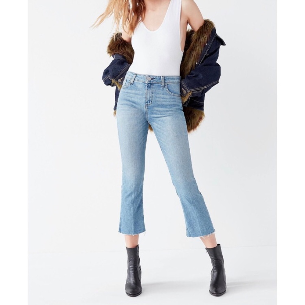 BDG HIGH RISE CROPPED KICK FLARE JEANS
